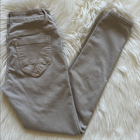 Venus Tan Multi Reversible Jeans - Picture 8 of 8